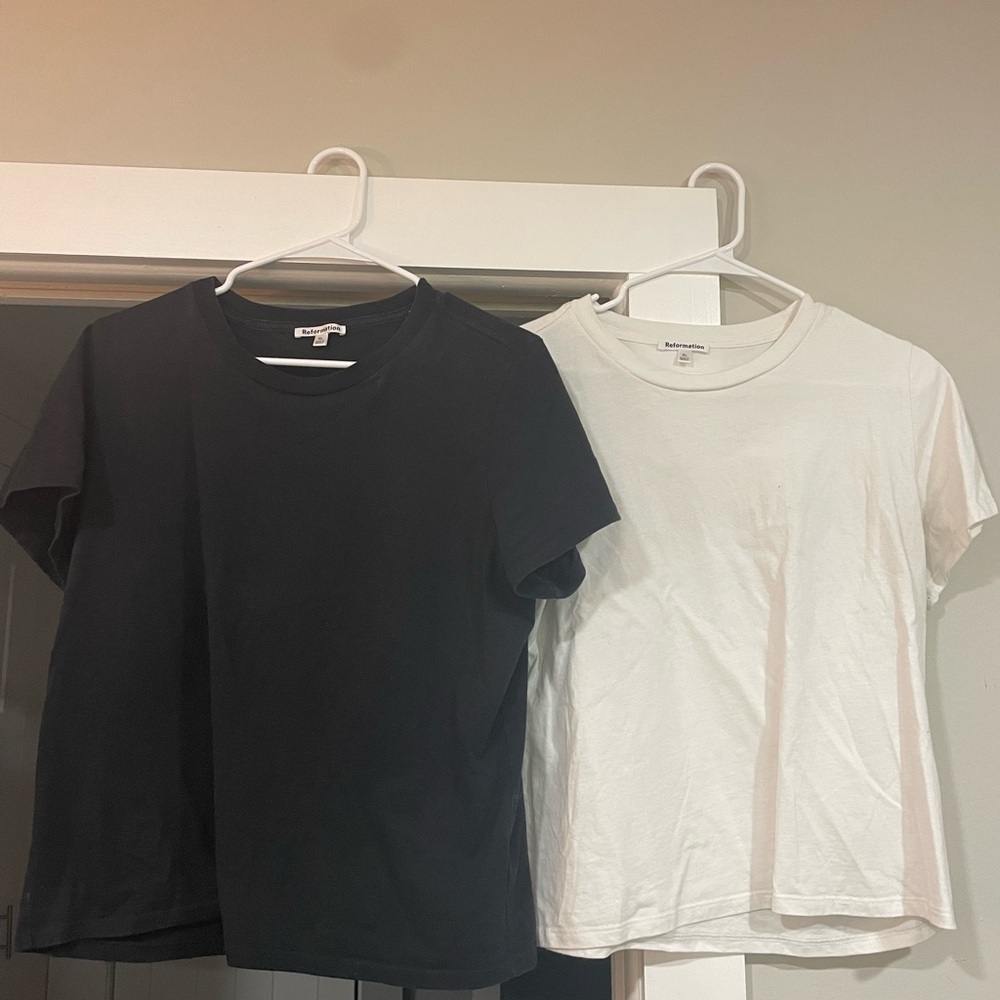 Reformation Black and White T-Shirts Set, size XL